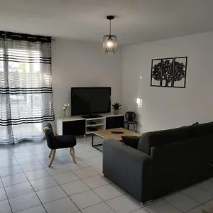 https://spacieux-et-joli-appartement-de-2-a-4-personnes-parking-wifi.midi-pyreneeshotels.com